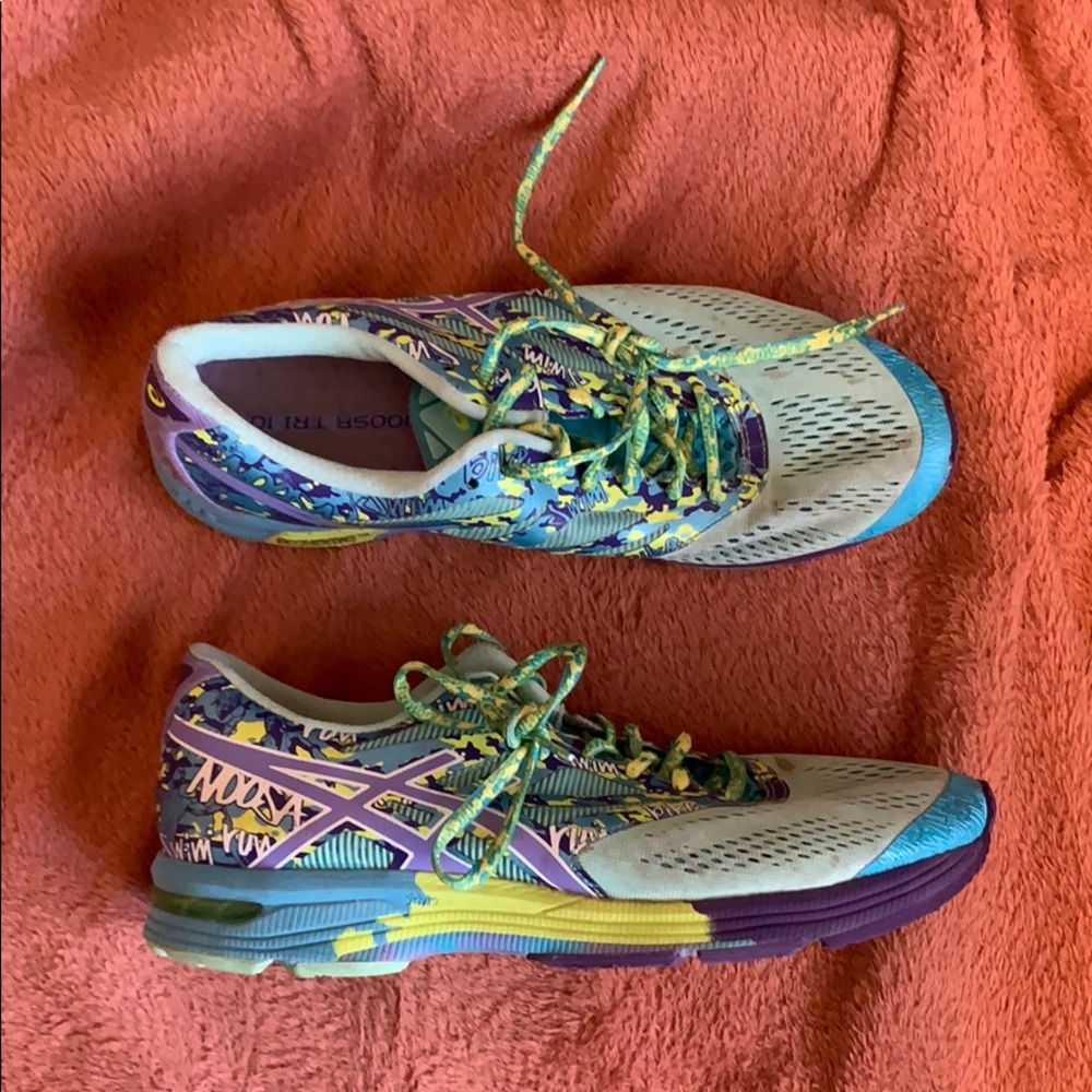 ASICS women’s running shoes